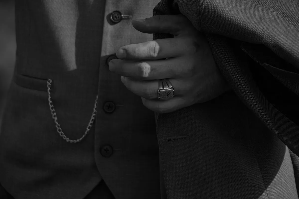 Pocket watches with chains: styles, how to wear one and how to care for it